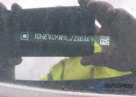 2020 Chevrolet Traverse Awd Lt Cloth z USA, uszkodzony, nr VIN 1GNEVGKW5LJ286869